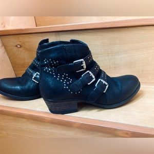 Miz Mooz studded leather “rocker” booties size 8/8.5 (39 euro) great condition!